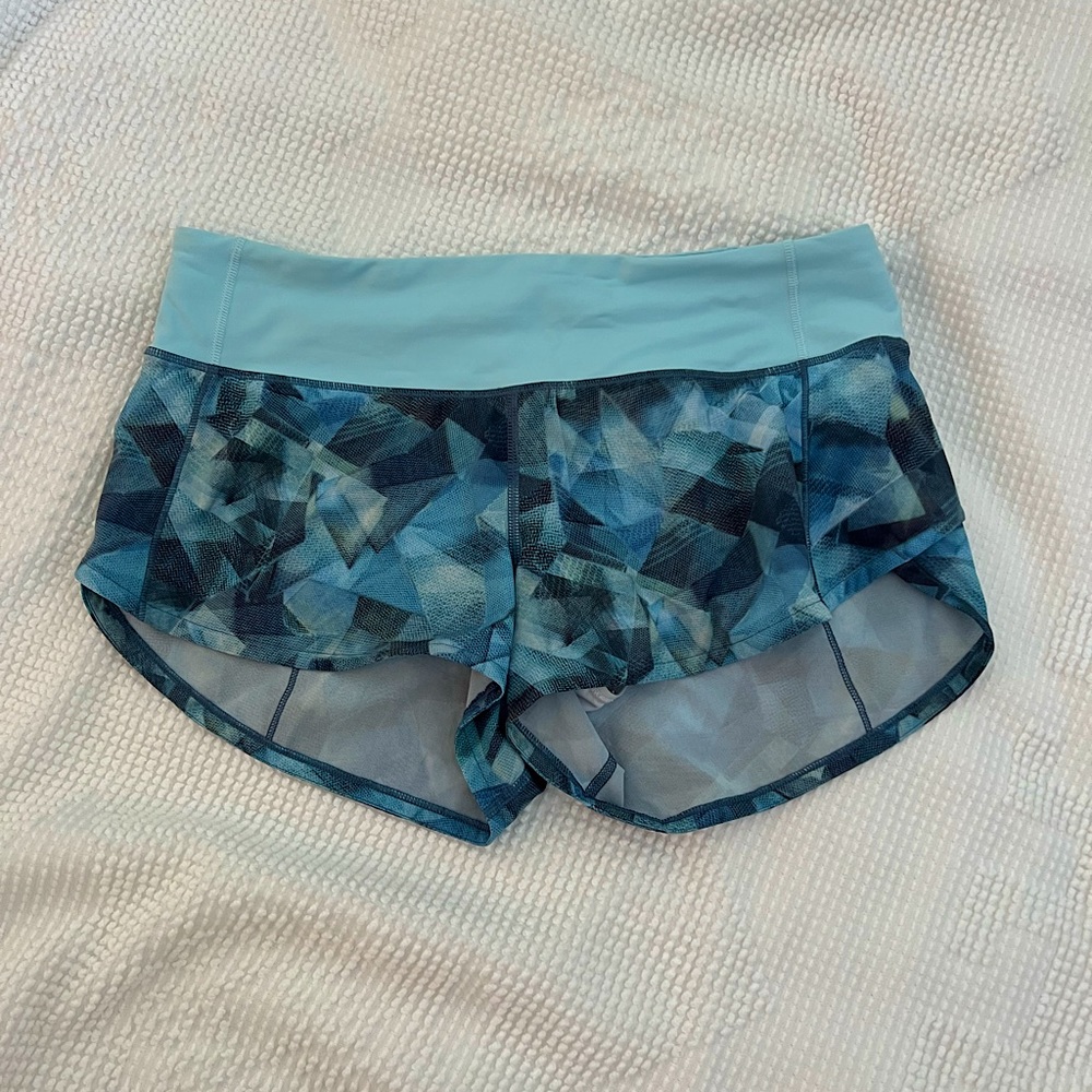 Lululemon speed up shorts 2.5”